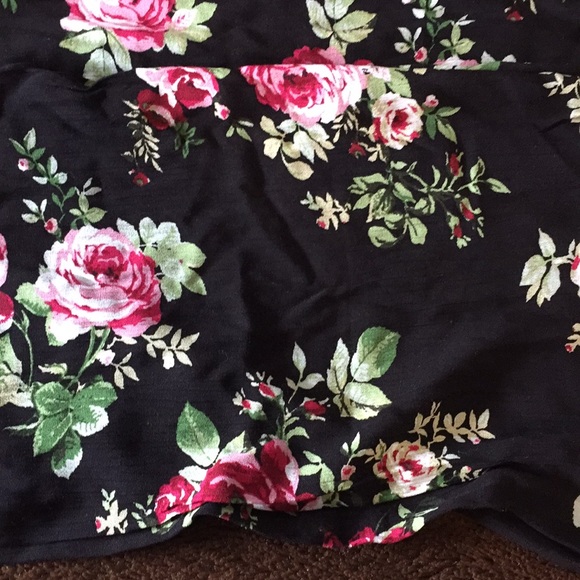 Black Floral Strappy Wide Leg Jumpsuit Sz S NWT - Picture 12 of 15